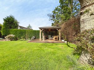 Photo 31- click for photo gallery